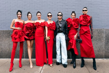 Dàn sao mặc trang phục đỏ rực tham dự show diễn của Đỗ Mạnh Cường tại Tuần lễ Thời trang  New York Xuân - Hè 2024