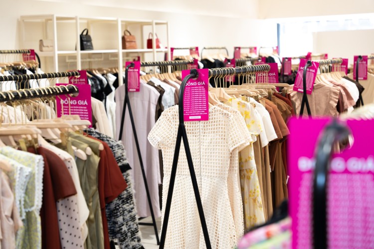 HÂN HOAN, HỒ HỞI, PHẤN KHỞI đến SIXDO sắm Tết với ƯU ĐÃI HỒNG - ĐỒNG GIÁ TỪ 196K ngay thôi các chị em ơi!