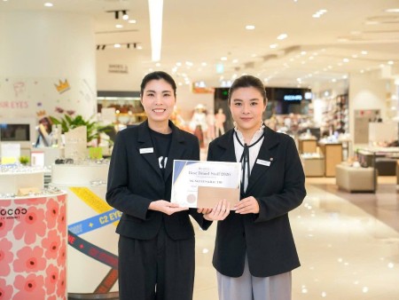 SIXDO VINH DANH NHÂN VIÊN XUẤT SẮC “BEST BRAND STAFF AWARD” TẠI LOTTE DEPARTMENT STORE