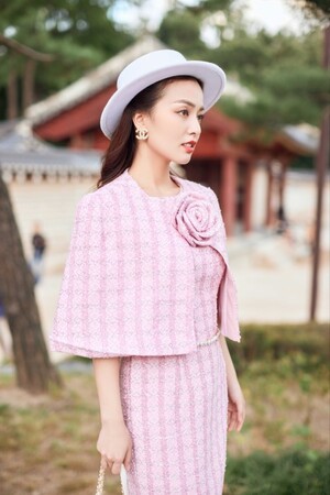 Sixdo Pink Check Tweed Dress And Vest Set