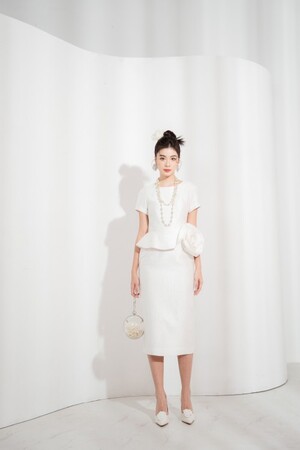 Sixdo Short Sleeves Dress In White Limited Collection