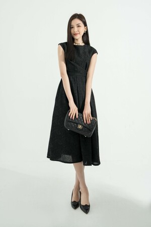 Sixdo Black Midi Brocade Full Skirt Dress