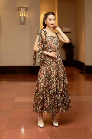 Sixdo Brown Butterfly Strappy Midi Voile Dress