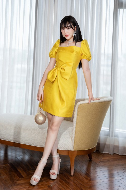 Sixdo Yellow Square Neck Mini Taffeta Dress