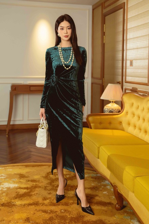 Dark Green Midi Velvet Dress