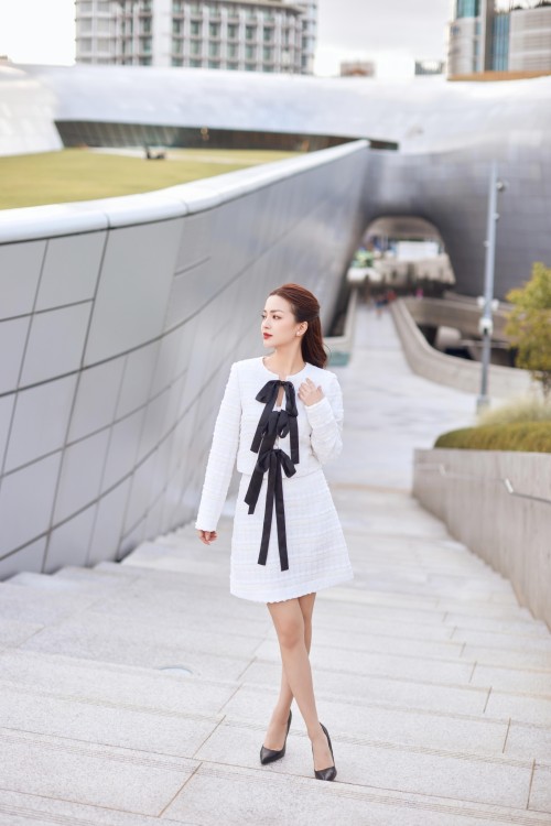 White A-line Mini Tweed Skirt
