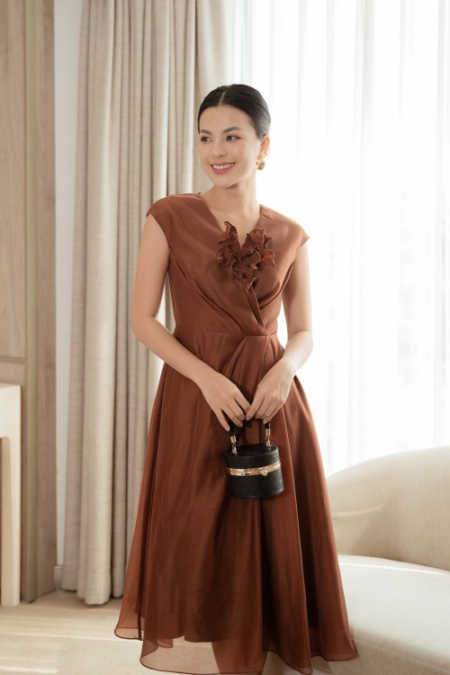 Brown Midi Dress With Flower