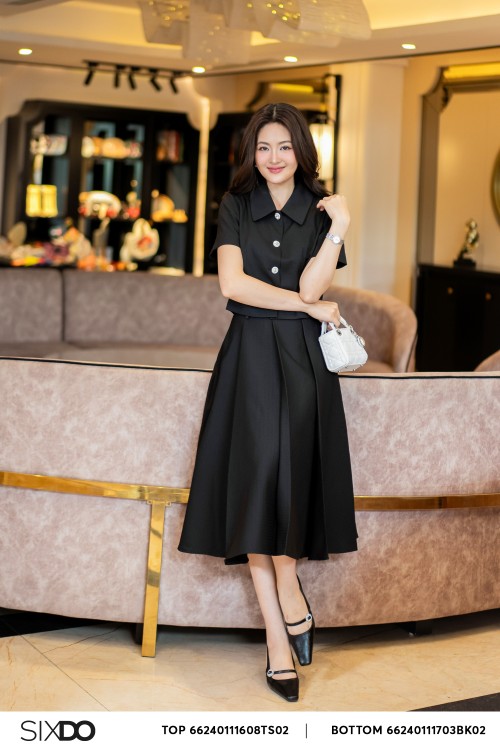 Black Pleated Woven Midi Skirt