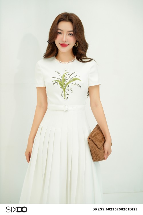 Sixdo White Midi Raw Dress With Embroidered Flower