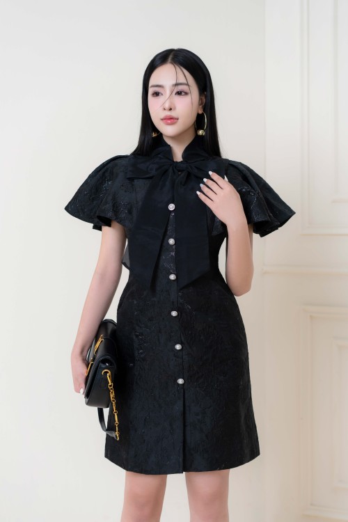 Sixdo Black Butterfly Sleeves Midi Brocade Dress