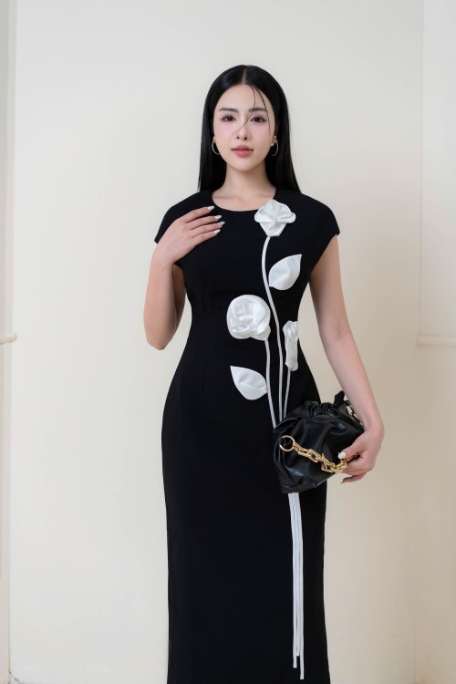 Sixdo Black 3D Flower Woven Pencil Dress 2