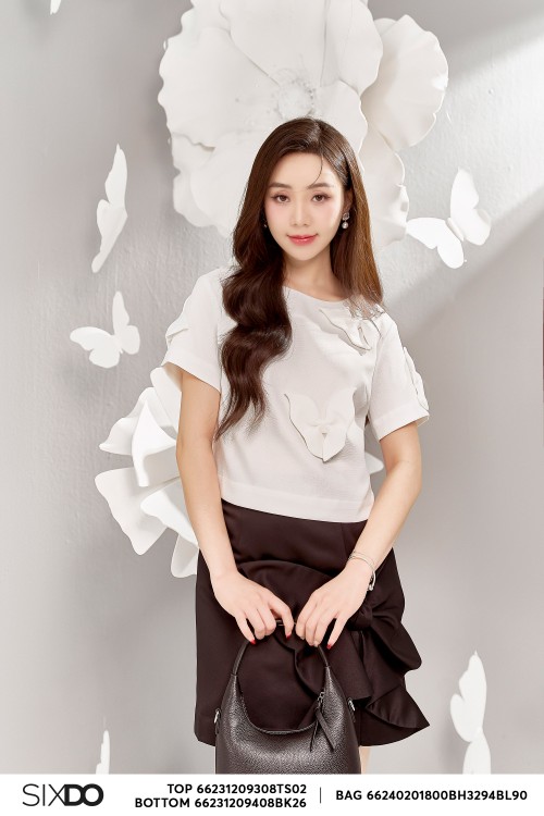 Sixdo White 3D Butterfly Woven Top