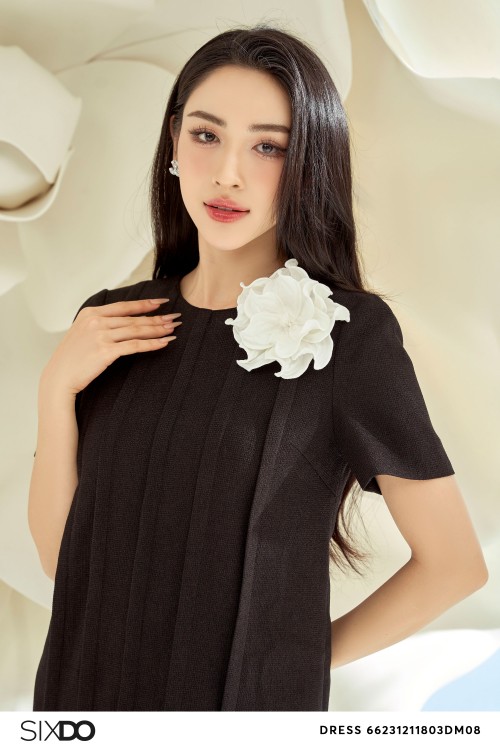 Sixdo Black Tweed Mini Dress With Flower