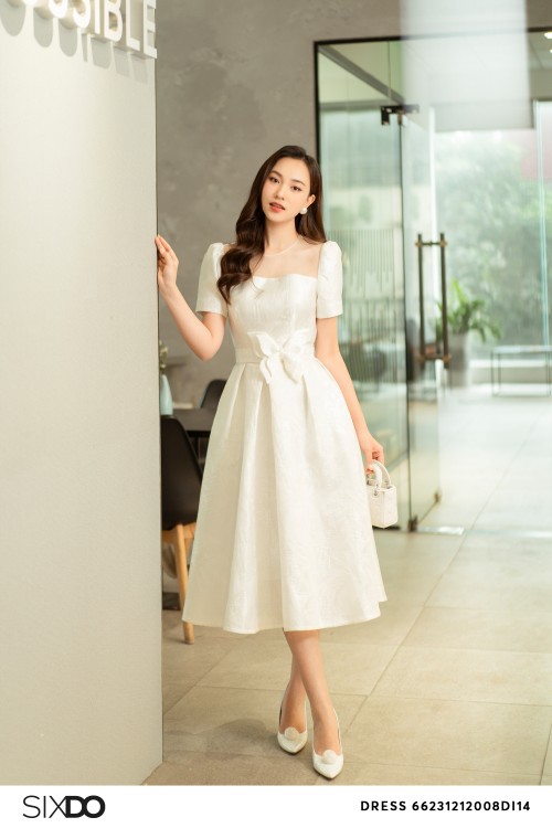 Sixdo Pearly White Brocade Midi Dress