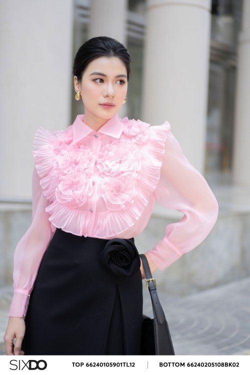 Sixdo Black Woven Mini Skirt With Flower