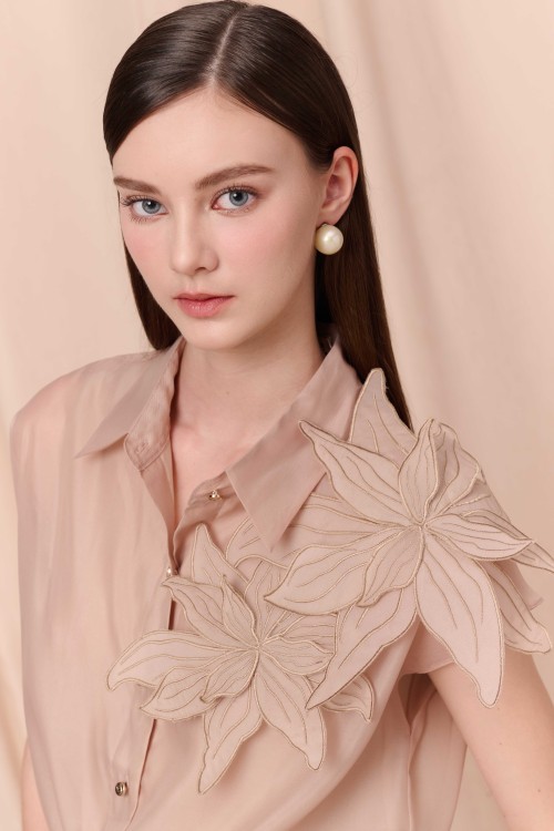 Sixdo Beige 3D Flower Organza Shirt