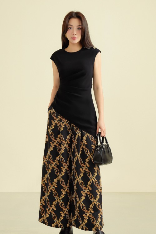 Sixdo Black Baroque Print Wide Leg Silk Pants 1