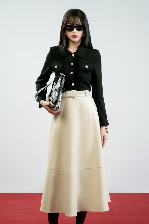 Sixdo Cream Gathered Midi Leather Skirt