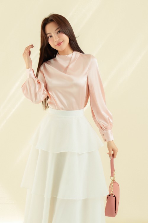 Sixdo Light Pink Long Sleeves Silk Top