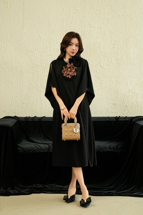 Sixdo Batwing Silk Midi Dress With Flower