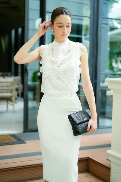 White Sleeveless Organza Blouse