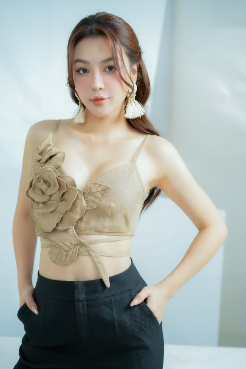 Yellowish-brown Floral Cropped Linen Top