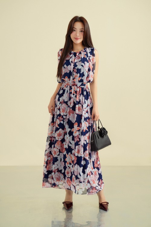 Black Floral Chiffon Flared Dress