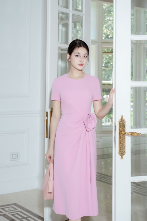 Pink Woven Midi Dress With Flower
