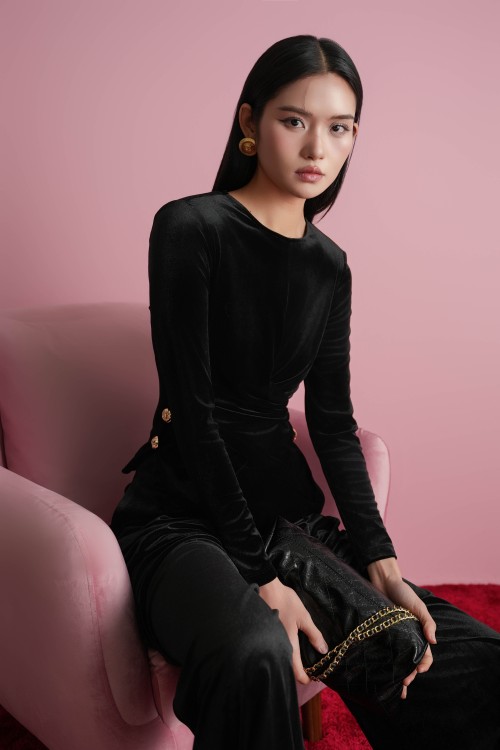 Black Long Sleeves Velvet Top