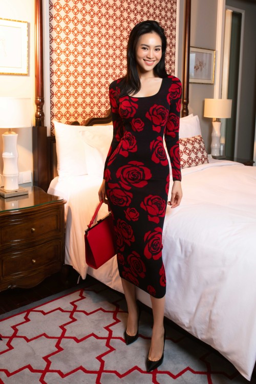 Black Rose Midi Knit Dress