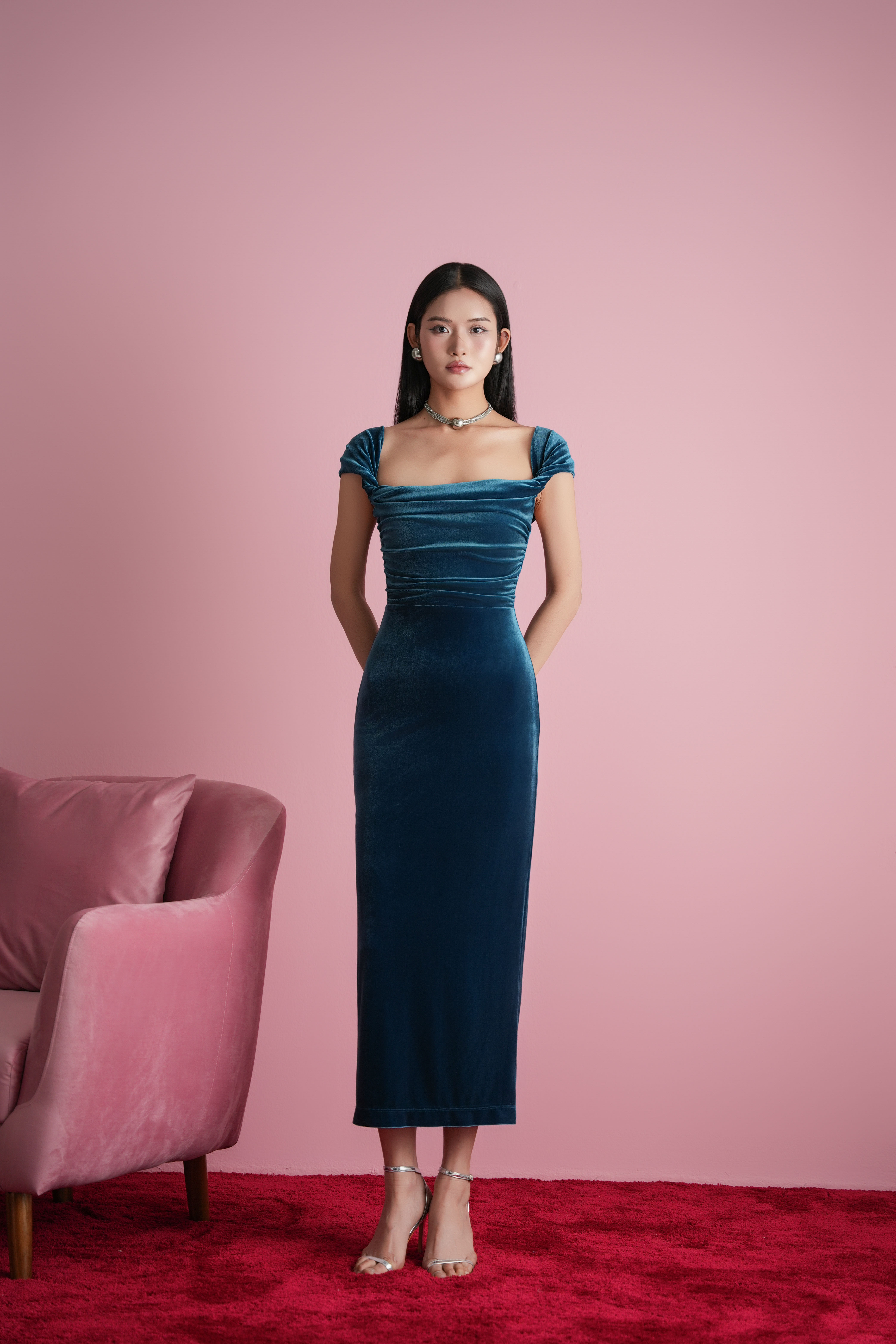 Green velvet pencil dress discount - Official Online Store
