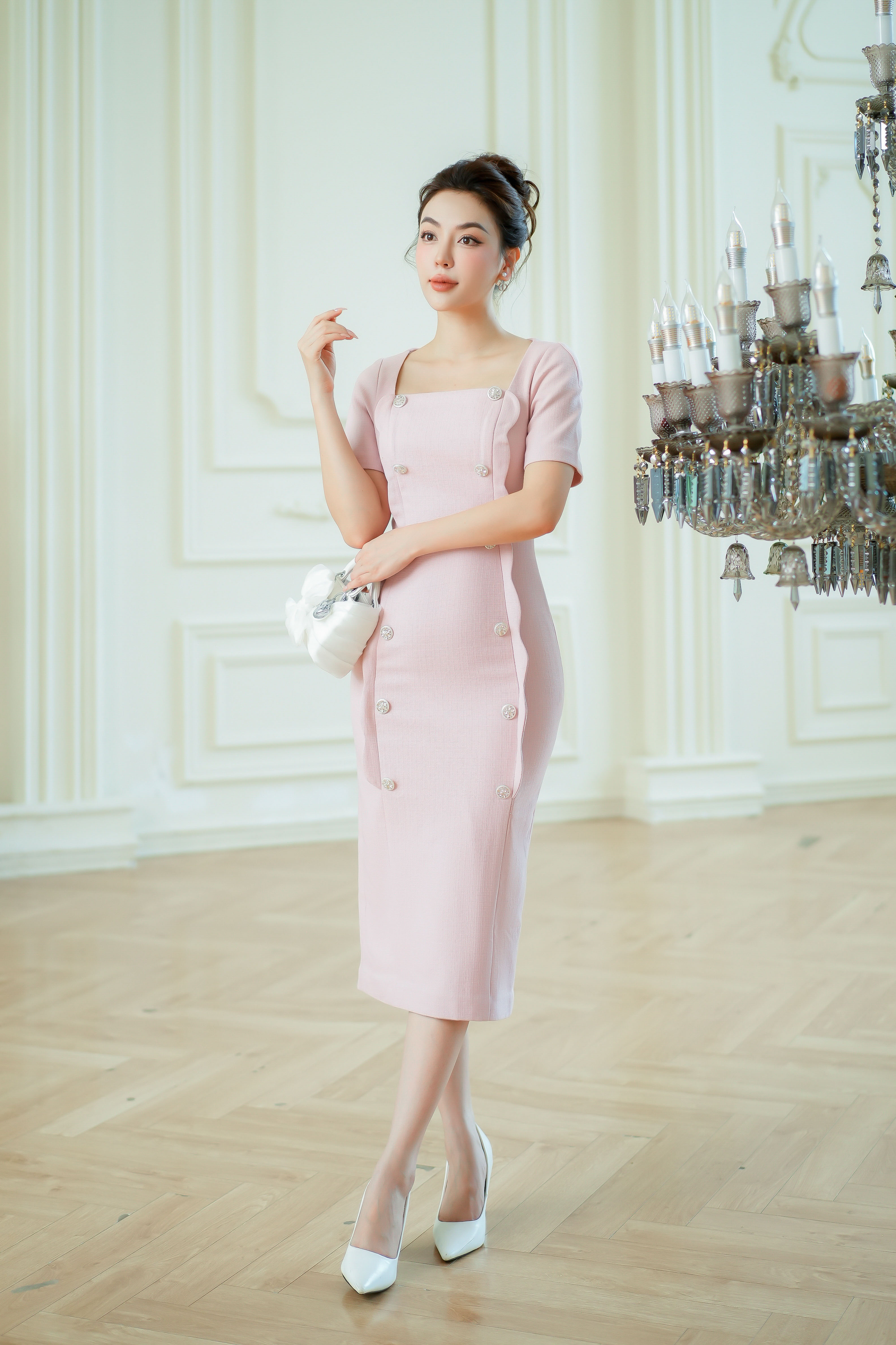 open lace back dress Draper James Genevieve Square Neck Sleeveless Midi Dress main image 1