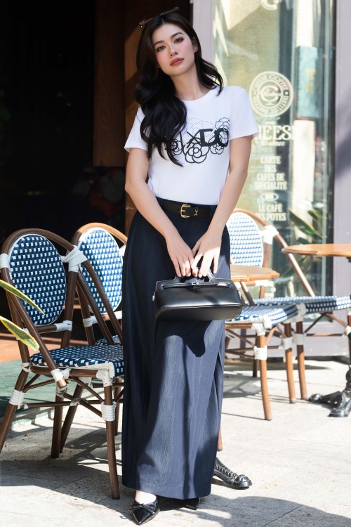 White Rose Graphic Cotton Tshirt