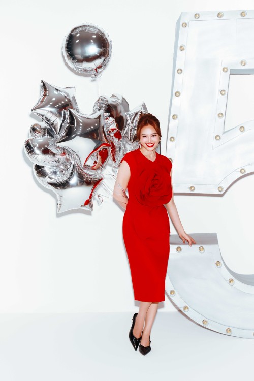 Red 3D Flower Woven Pencil Dress