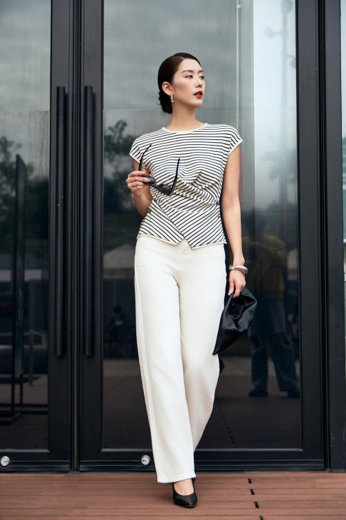 Sixdo Twist Knit Blouse