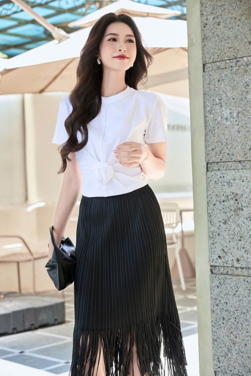 White Cotton Blouse With Flower