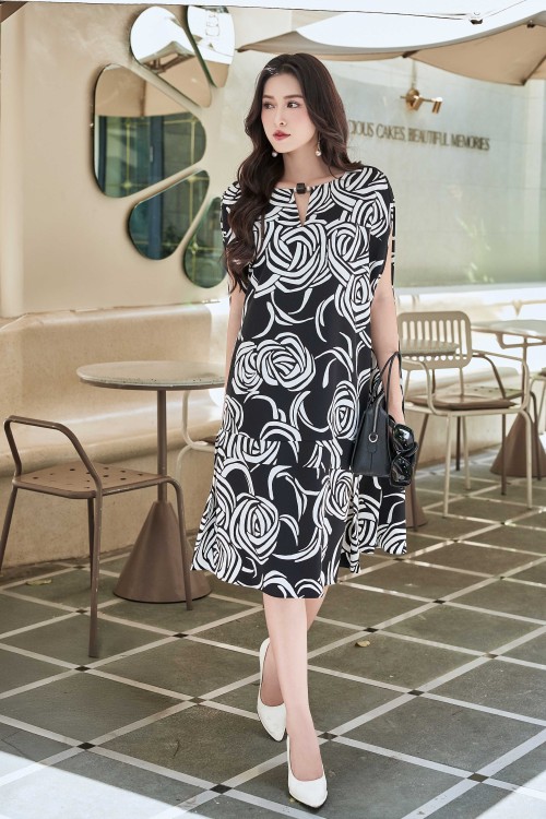Black Woven Loose Dress