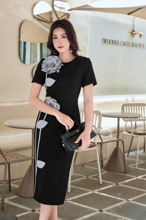 Black 3D Flower Woven Pencil Dress