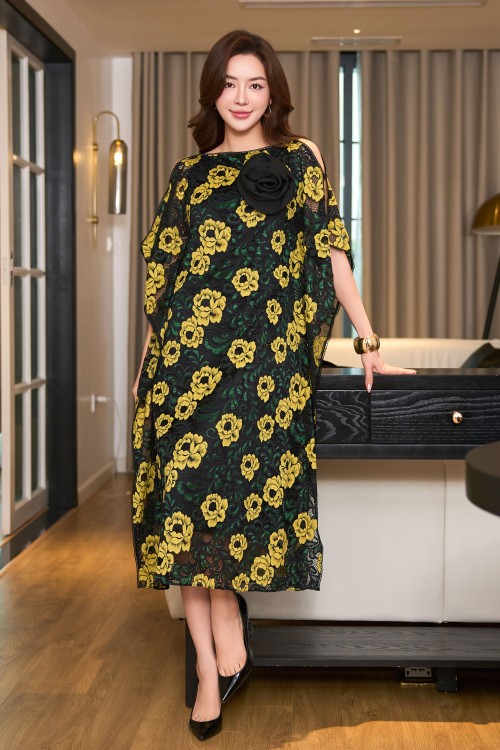 Green & Yellow Lace Loose Dress With Flower
