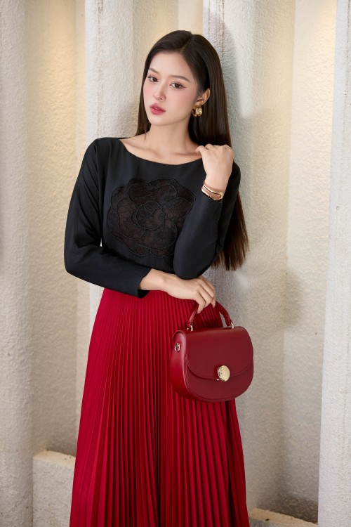 Black Long Sleeves Woven Blouse