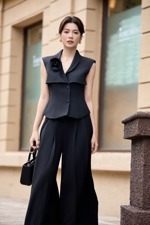 Black 3D Flower Silk Vest