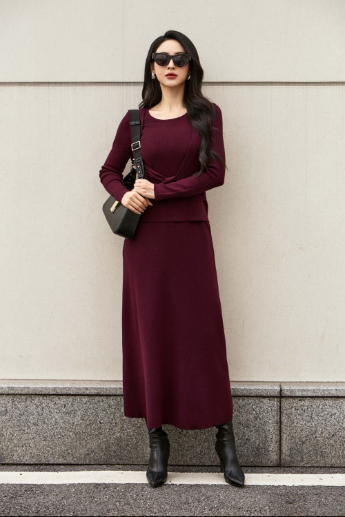 Knot Knit Blouse &amp; Skirt