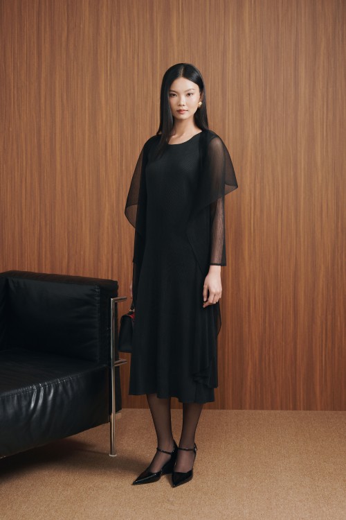 Black Woven Set Cape & Dress