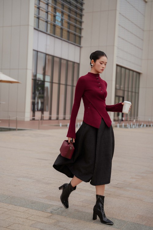 Black Woven Midi Skirt