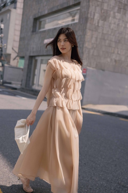 Sixdo Beige Organza Flared Skirt