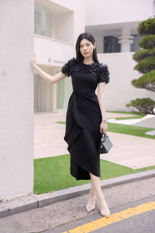 Sixdo Black 3D Flower Silk Sarong Dress