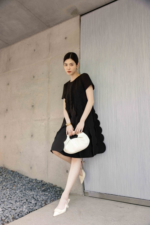 Sixdo Black Woven Loose Dress