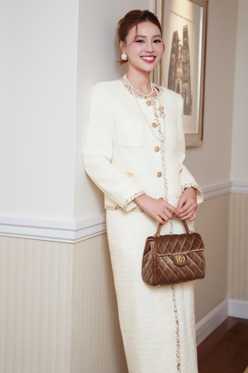 Sixdo Cream Tweed Pencil Skirt