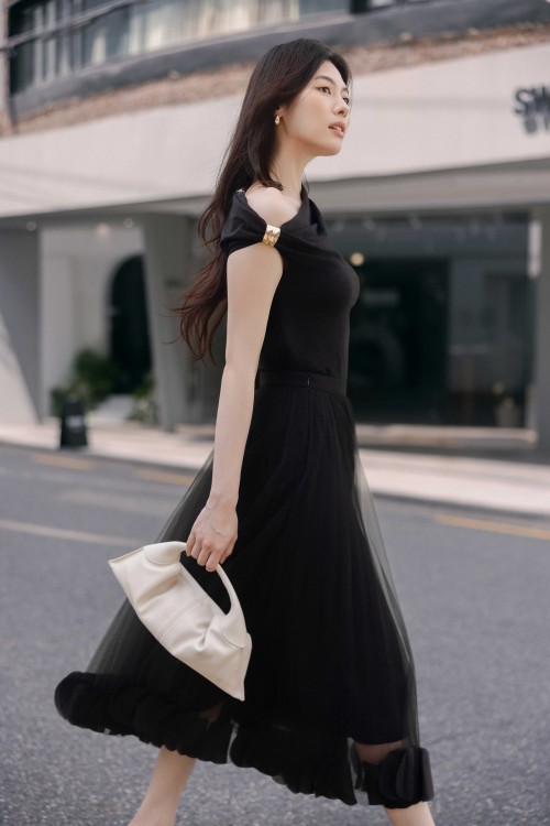 Sixdo Black Cotton Blouse
