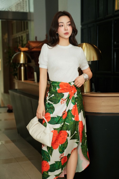 Sixdo Silk Midi Skirt